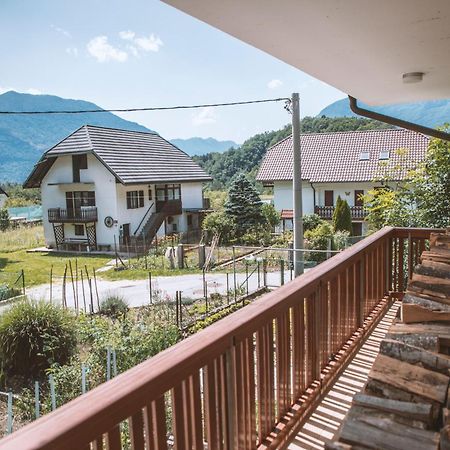 4 Sheeps Apartments Bovec Bagian luar foto