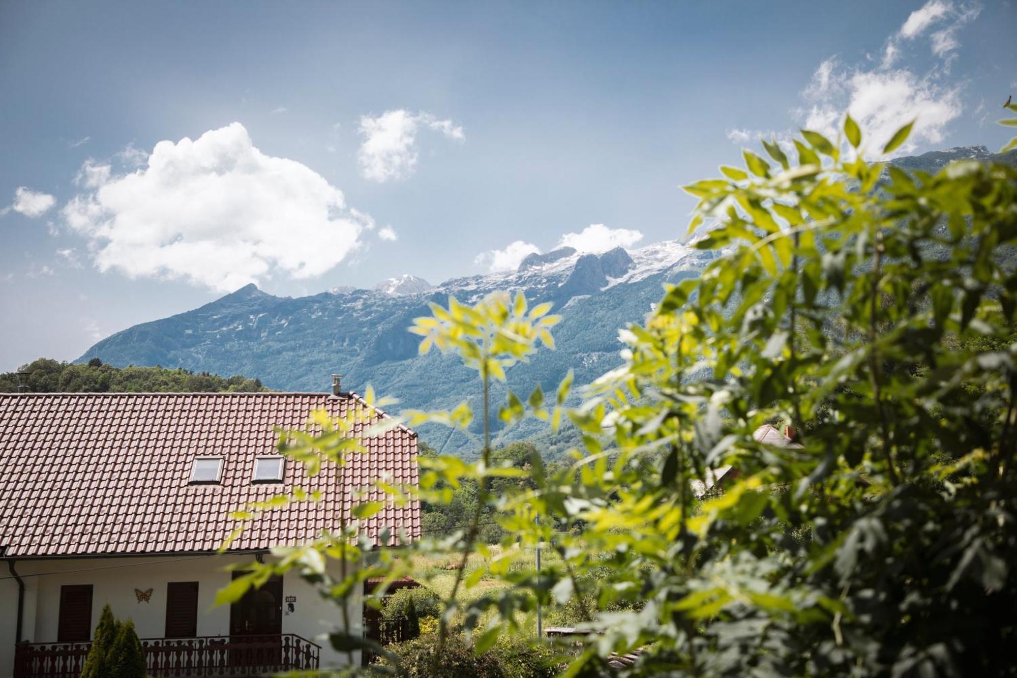 4 Sheeps Apartments Bovec Bagian luar foto