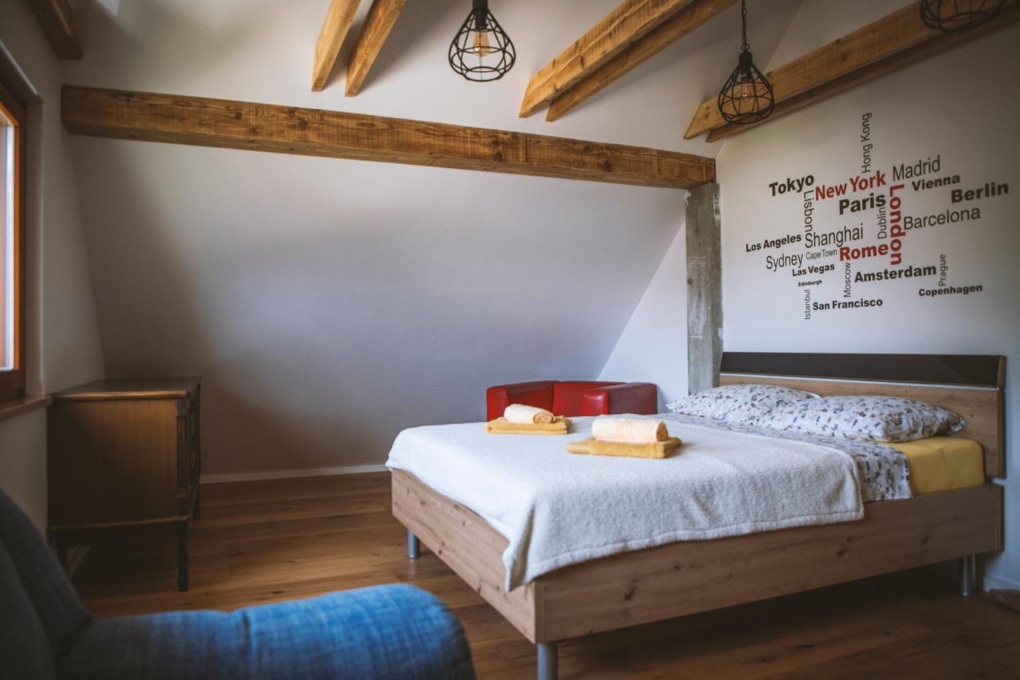 4 Sheeps Apartments Bovec Bagian luar foto