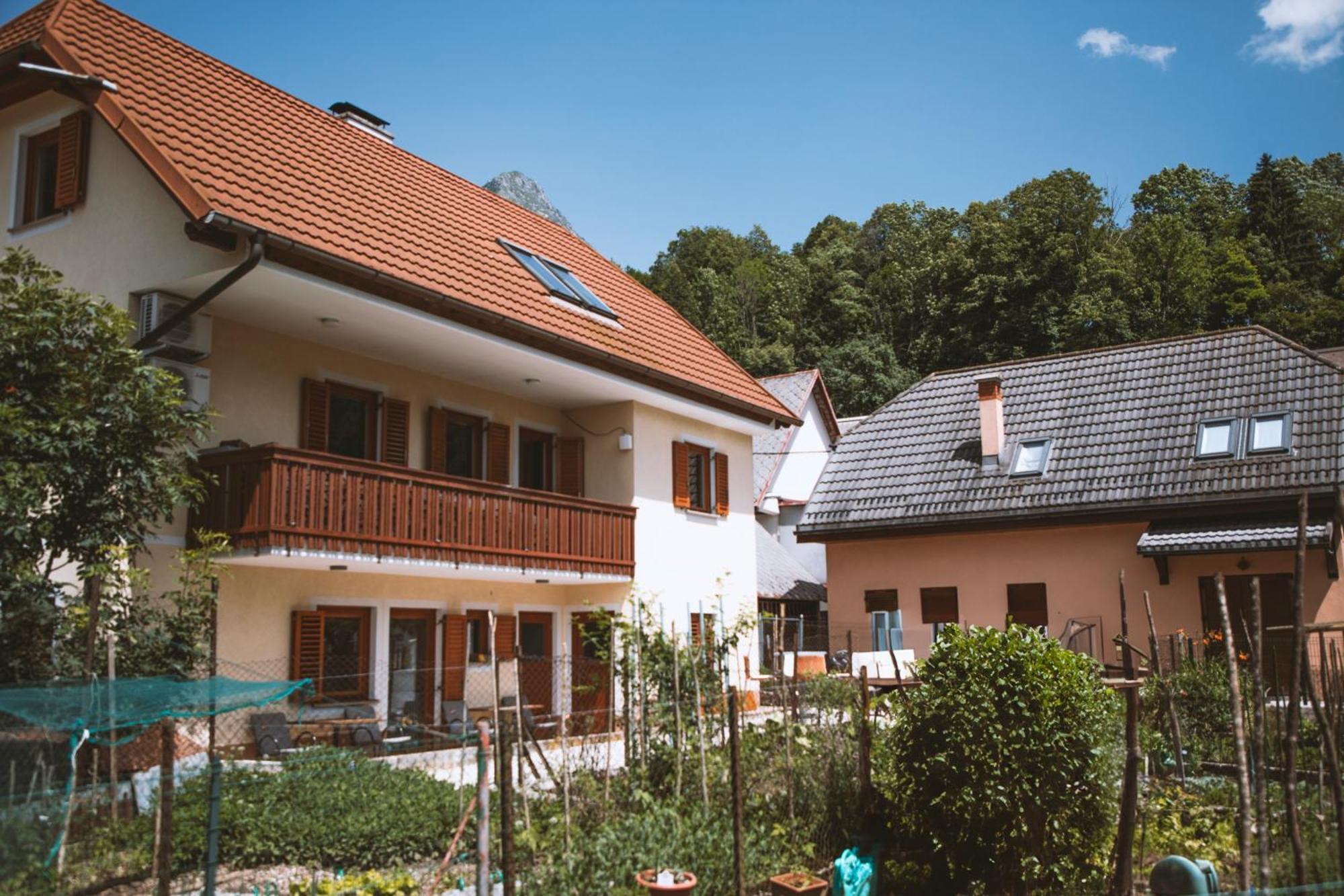 4 Sheeps Apartments Bovec Bagian luar foto