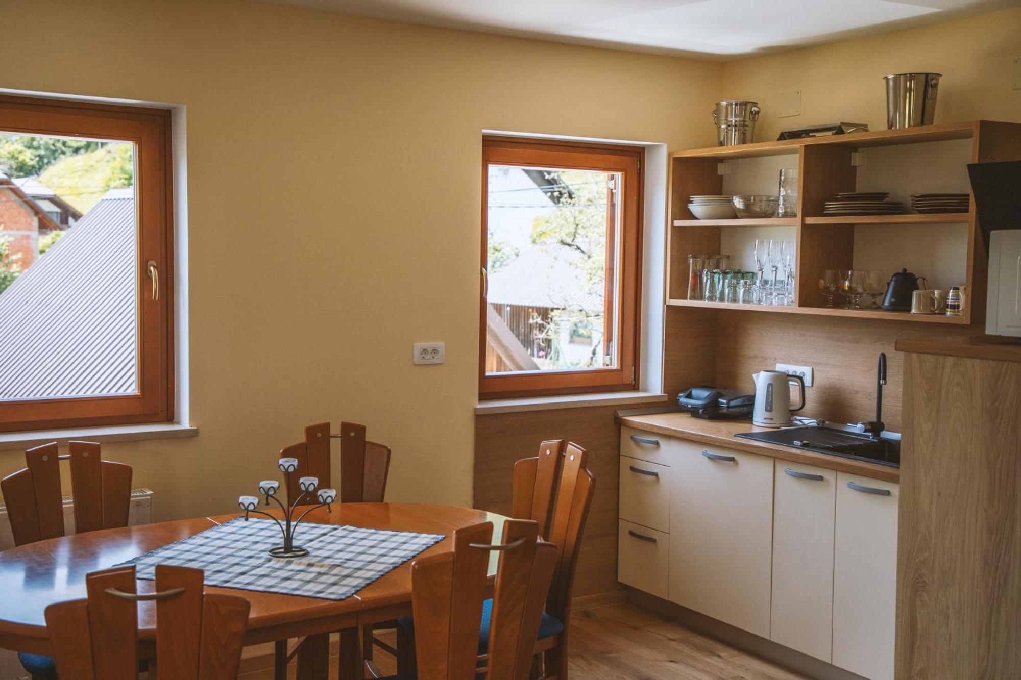 4 Sheeps Apartments Bovec Bagian luar foto
